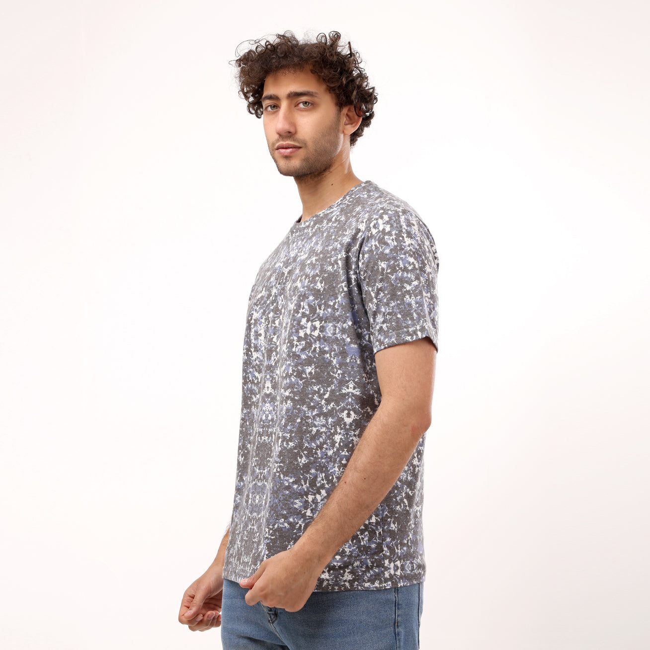 Multicolor Round Neck Half Sleeves T - Shirt - 2bstylish